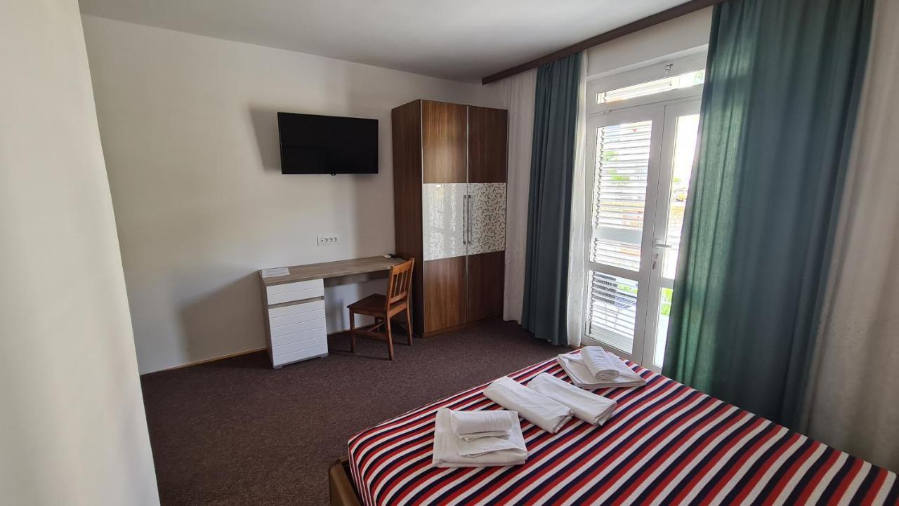 Studio Apartment Boksic Mlini Exterior foto